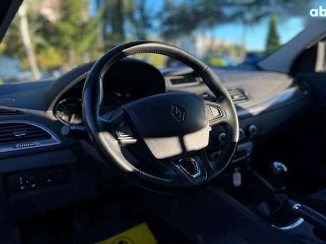 Рено Меган, объемом двигателя 1.5 л и пробегом 206 тыс. км за 8500 $, фото 13 на Automoto.ua
