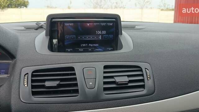 Рено Меган, объемом двигателя 1.5 л и пробегом 125 тыс. км за 9250 $, фото 91 на Automoto.ua