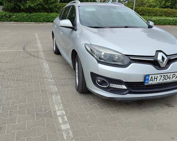 Рено Меган, объемом двигателя 1.46 л и пробегом 212 тыс. км за 9000 $, фото 3 на Automoto.ua