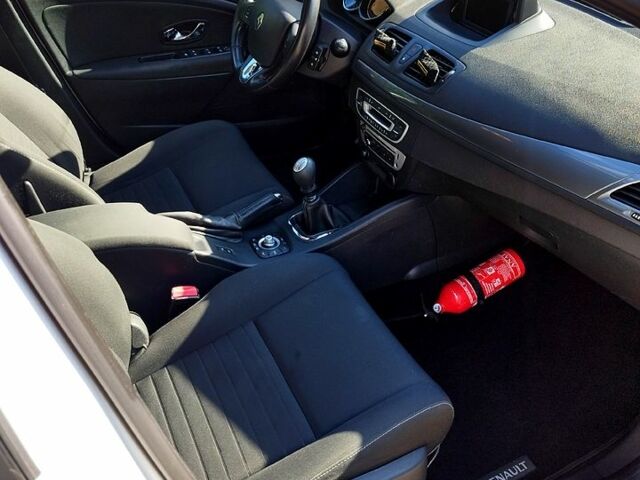 Рено Меган, об'ємом двигуна 1.6 л та пробігом 267 тис. км за 8300 $, фото 9 на Automoto.ua