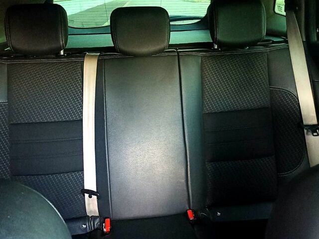 Рено Меган, объемом двигателя 1.5 л и пробегом 233 тыс. км за 8850 $, фото 4 на Automoto.ua