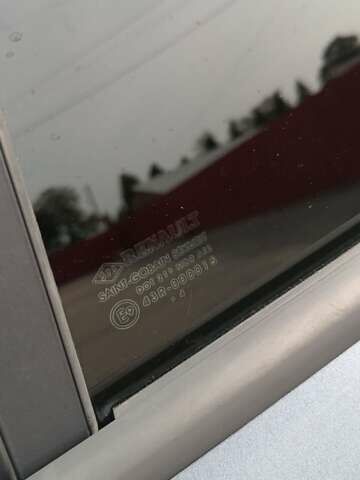 Рено Меган, объемом двигателя 1.5 л и пробегом 125 тыс. км за 9250 $, фото 54 на Automoto.ua