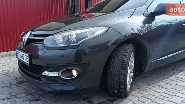 Рено Меган, объемом двигателя 1.5 л и пробегом 125 тыс. км за 9250 $, фото 3 на Automoto.ua