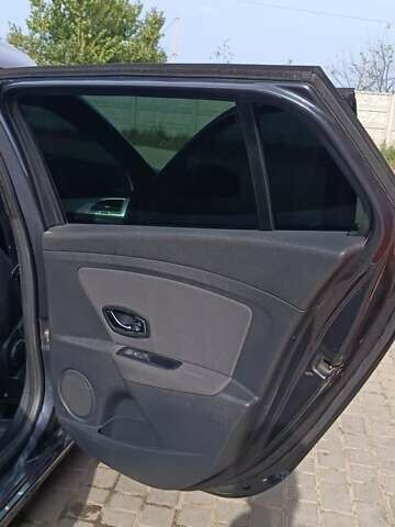 Рено Меган, объемом двигателя 1.5 л и пробегом 125 тыс. км за 9250 $, фото 102 на Automoto.ua