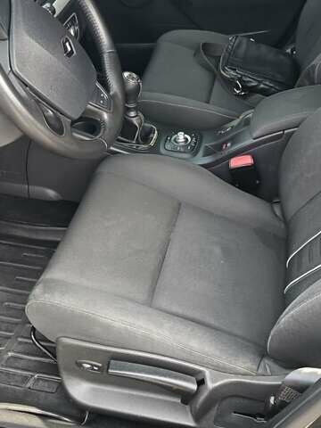 Рено Меган, объемом двигателя 1.5 л и пробегом 125 тыс. км за 9250 $, фото 100 на Automoto.ua