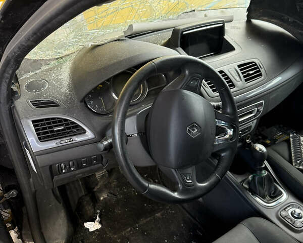 Рено Меган, объемом двигателя 0 л и пробегом 180 тыс. км за 3700 $, фото 7 на Automoto.ua