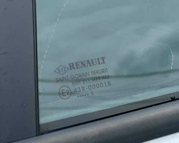 Рено Меган, объемом двигателя 1.5 л и пробегом 208 тыс. км за 9700 $, фото 56 на Automoto.ua