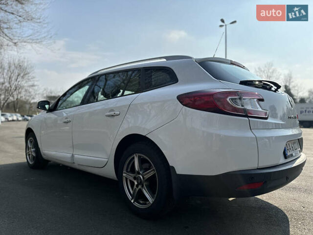Рено Меган, объемом двигателя 1.46 л и пробегом 255 тыс. км за 9999 $, фото 10 на Automoto.ua
