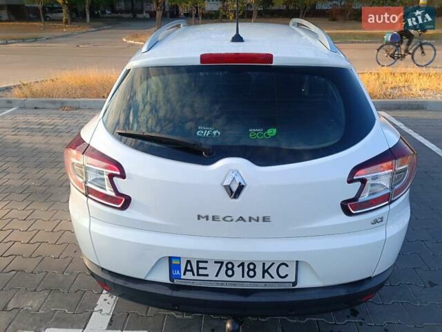 Рено Меган, объемом двигателя 1.46 л и пробегом 336 тыс. км за 8100 $, фото 10 на Automoto.ua