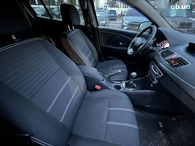 Рено Меган, объемом двигателя 1.5 л и пробегом 110 тыс. км за 9999 $, фото 20 на Automoto.ua