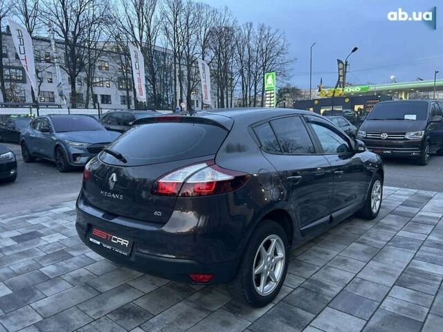 Рено Меган, объемом двигателя 1.5 л и пробегом 110 тыс. км за 9999 $, фото 7 на Automoto.ua