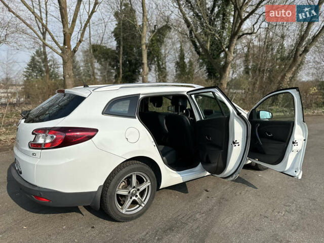Рено Меган, объемом двигателя 1.46 л и пробегом 255 тыс. км за 9999 $, фото 18 на Automoto.ua