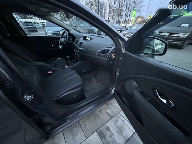 Рено Меган, объемом двигателя 1.5 л и пробегом 110 тыс. км за 9999 $, фото 19 на Automoto.ua