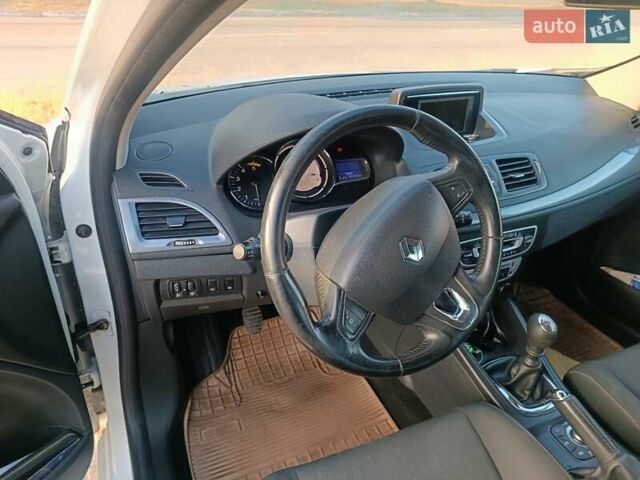 Рено Меган, объемом двигателя 1.46 л и пробегом 336 тыс. км за 8100 $, фото 13 на Automoto.ua