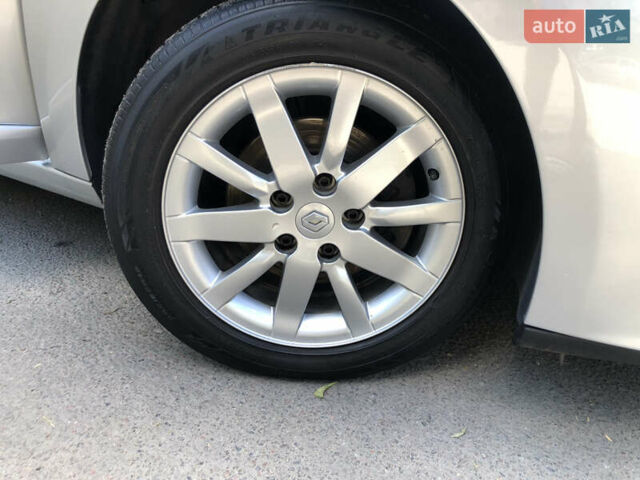 Рено Меган, объемом двигателя 1.5 л и пробегом 190 тыс. км за 8800 $, фото 3 на Automoto.ua