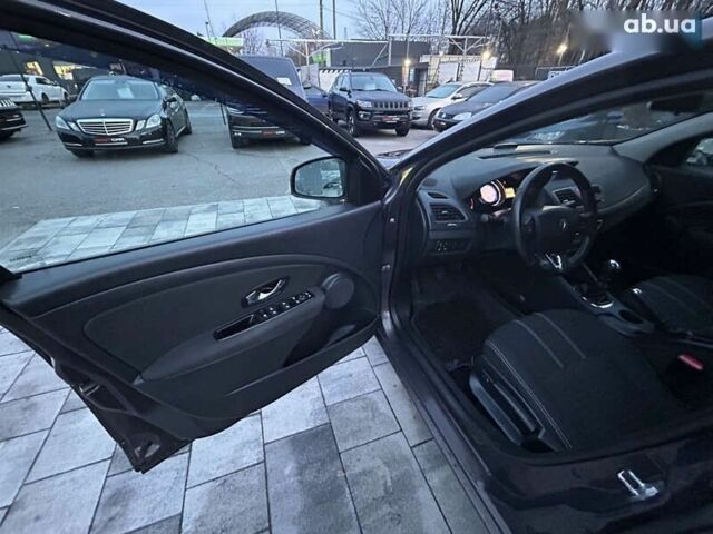 Рено Меган, объемом двигателя 1.5 л и пробегом 110 тыс. км за 9999 $, фото 11 на Automoto.ua