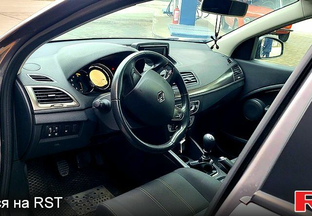Рено Меган, об'ємом двигуна 15 л та пробігом 219 тис. км за 9200 $, фото 7 на Automoto.ua