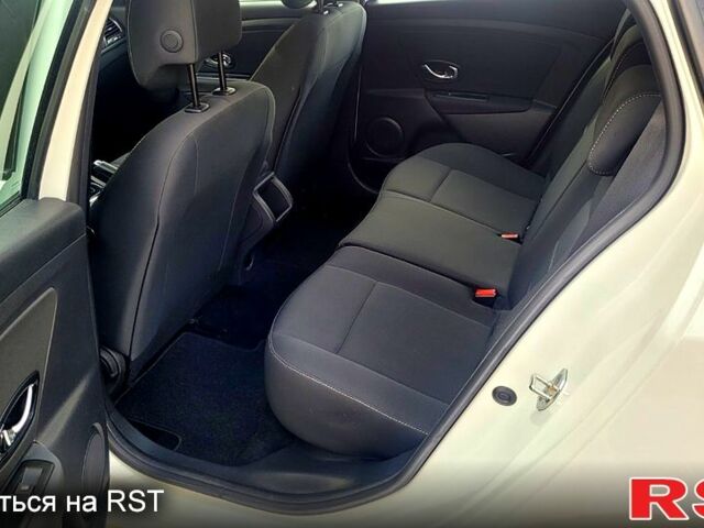 Рено Меган, объемом двигателя 1.5 л и пробегом 125 тыс. км за 10400 $, фото 12 на Automoto.ua