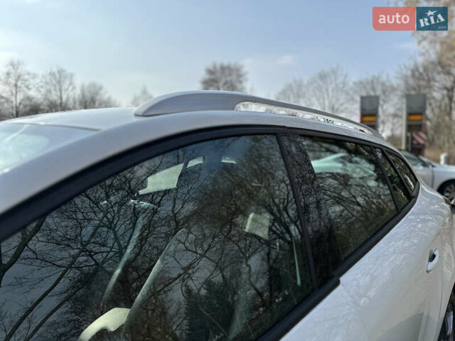 Рено Меган, объемом двигателя 1.46 л и пробегом 255 тыс. км за 9999 $, фото 31 на Automoto.ua