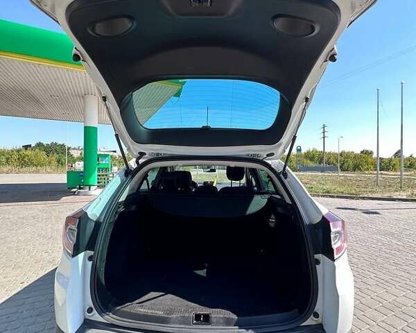 Рено Меган, объемом двигателя 1.49 л и пробегом 198 тыс. км за 10600 $, фото 16 на Automoto.ua