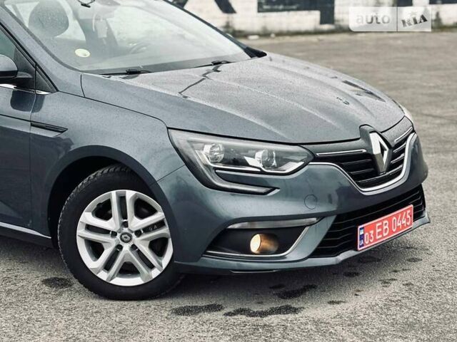 Рено Меган, объемом двигателя 1.6 л и пробегом 252 тыс. км за 10999 $, фото 18 на Automoto.ua