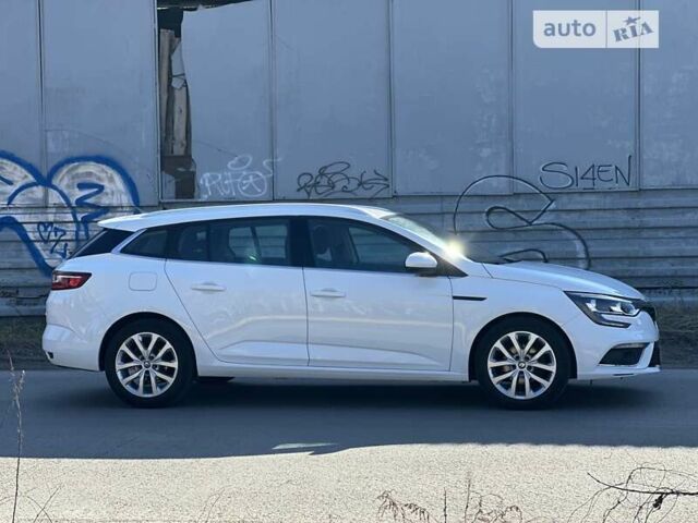 Рено Меган, объемом двигателя 1.5 л и пробегом 240 тыс. км за 12800 $, фото 16 на Automoto.ua