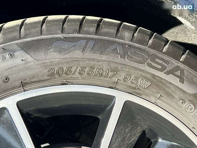 Рено Меган, объемом двигателя 1.5 л и пробегом 227 тыс. км за 11500 $, фото 20 на Automoto.ua