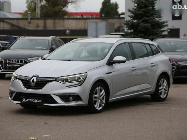 Рено Меган, объемом двигателя 1.5 л и пробегом 223 тыс. км за 11800 $, фото 2 на Automoto.ua