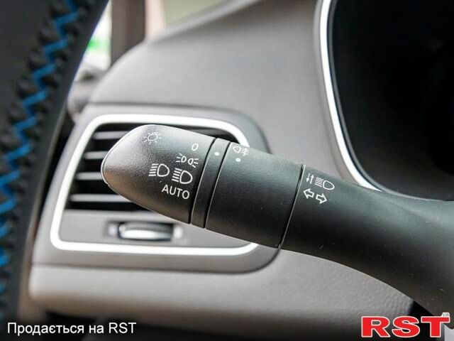 Рено Меган, об'ємом двигуна 1.2 л та пробігом 95 тис. км за 9400 $, фото 6 на Automoto.ua