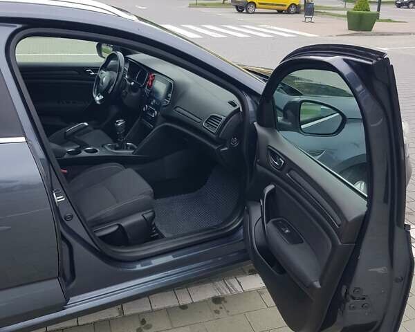 Рено Меган, объемом двигателя 1.46 л и пробегом 252 тыс. км за 10999 $, фото 11 на Automoto.ua