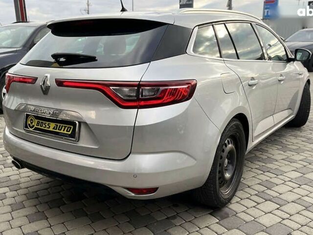 Рено Меган, объемом двигателя 1.5 л и пробегом 230 тыс. км за 11700 $, фото 3 на Automoto.ua