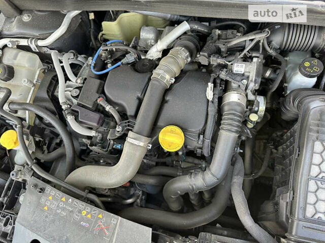 Рено Меган, объемом двигателя 1.46 л и пробегом 175 тыс. км за 12550 $, фото 51 на Automoto.ua