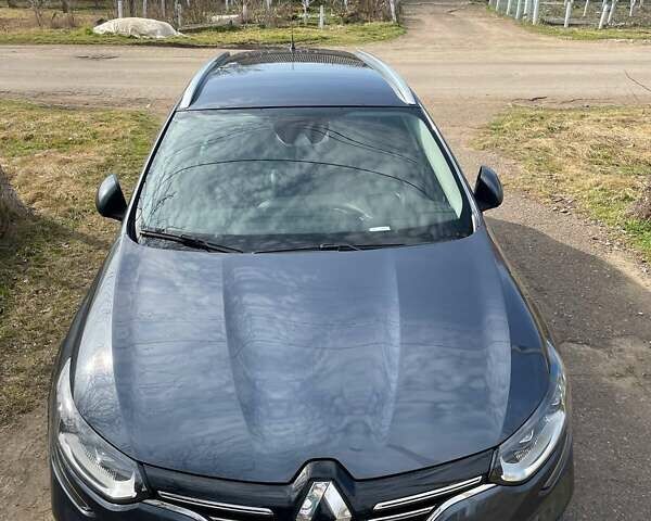 Рено Меган, объемом двигателя 1.46 л и пробегом 215 тыс. км за 13850 $, фото 5 на Automoto.ua