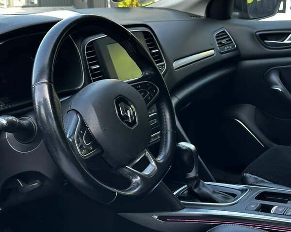 Рено Меган, объемом двигателя 1.5 л и пробегом 234 тыс. км за 13500 $, фото 8 на Automoto.ua