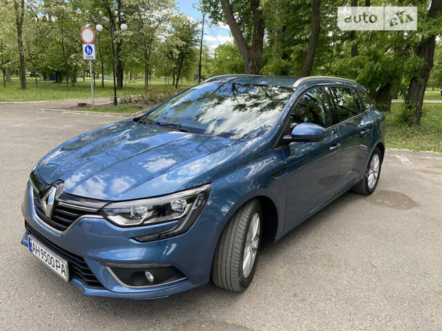 Рено Меган, объемом двигателя 1.46 л и пробегом 121 тыс. км за 12900 $, фото 2 на Automoto.ua