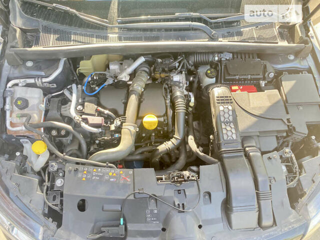 Рено Меган, объемом двигателя 1.5 л и пробегом 154 тыс. км за 16300 $, фото 7 на Automoto.ua
