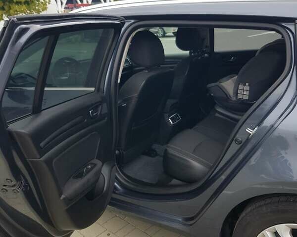 Рено Меган, объемом двигателя 1.46 л и пробегом 252 тыс. км за 10999 $, фото 8 на Automoto.ua