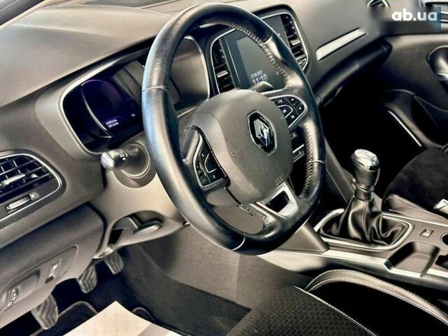Рено Меган, объемом двигателя 1.6 л и пробегом 174 тыс. км за 13990 $, фото 17 на Automoto.ua