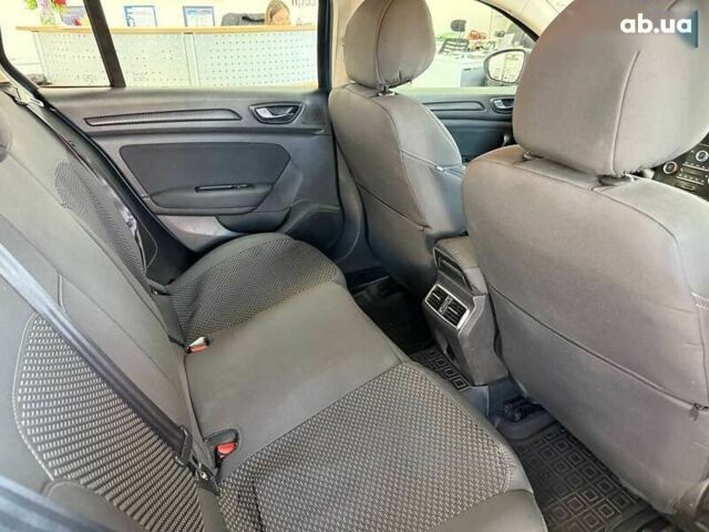 Рено Меган, объемом двигателя 1.5 л и пробегом 350 тыс. км за 10490 $, фото 29 на Automoto.ua