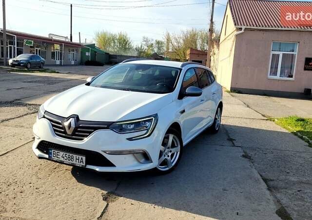 Рено Меган, объемом двигателя 1.6 л и пробегом 217 тыс. км за 13500 $, фото 2 на Automoto.ua