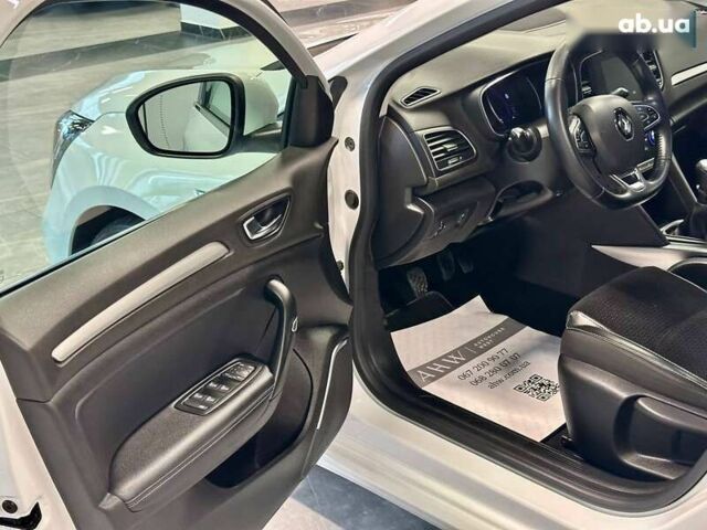 Рено Меган, объемом двигателя 1.6 л и пробегом 174 тыс. км за 13990 $, фото 14 на Automoto.ua
