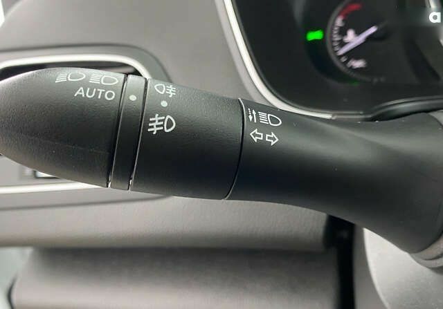 Рено Меган, объемом двигателя 1.5 л и пробегом 179 тыс. км за 15450 $, фото 14 на Automoto.ua