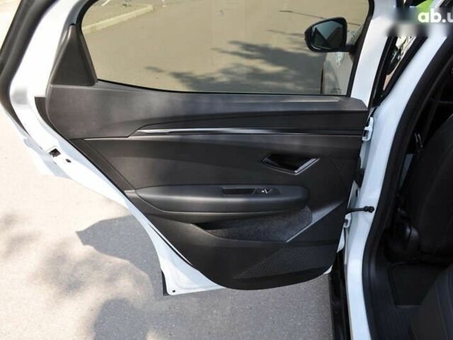 Рено Меган, объемом двигателя 0 л и пробегом 1 тыс. км за 28500 $, фото 25 на Automoto.ua