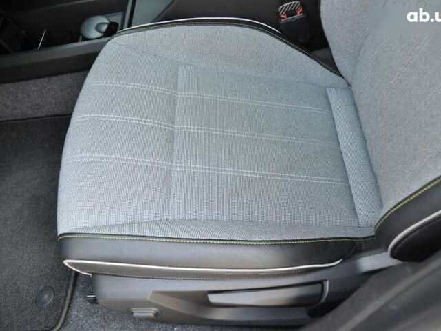 Рено Меган, объемом двигателя 0 л и пробегом 1 тыс. км за 28500 $, фото 15 на Automoto.ua