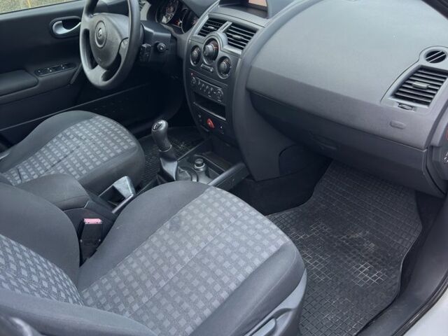 Рено Меган, об'ємом двигуна 0 л та пробігом 0 тис. км за 5500 $, фото 12 на Automoto.ua