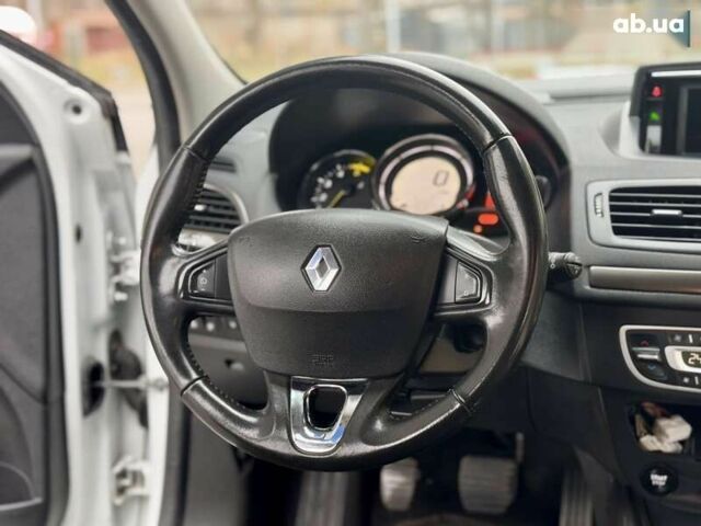 Рено Меган, объемом двигателя 1.5 л и пробегом 130 тыс. км за 10500 $, фото 26 на Automoto.ua