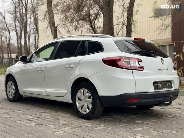 Рено Меган, объемом двигателя 1.5 л и пробегом 130 тыс. км за 10500 $, фото 14 на Automoto.ua