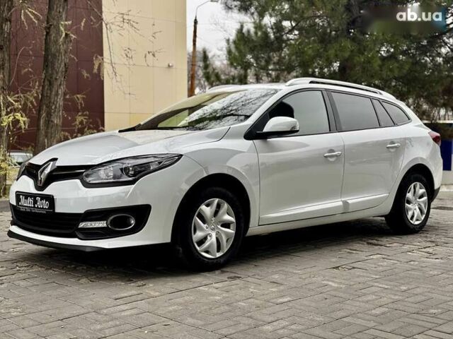 Рено Меган, объемом двигателя 1.5 л и пробегом 130 тыс. км за 10500 $, фото 2 на Automoto.ua