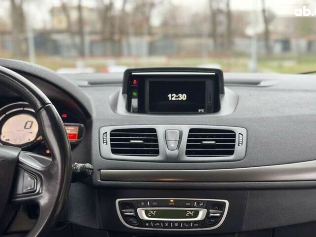 Рено Меган, объемом двигателя 1.5 л и пробегом 130 тыс. км за 10500 $, фото 25 на Automoto.ua