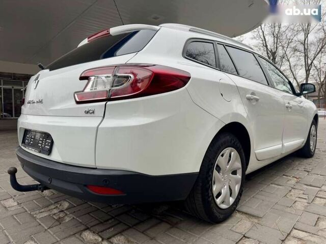 Рено Меган, объемом двигателя 1.5 л и пробегом 130 тыс. км за 10500 $, фото 11 на Automoto.ua